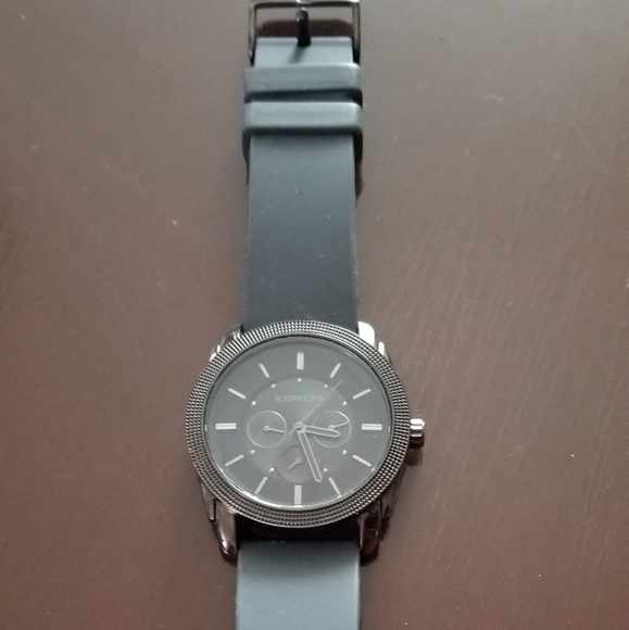 Express Watch - Picture 4 of 4